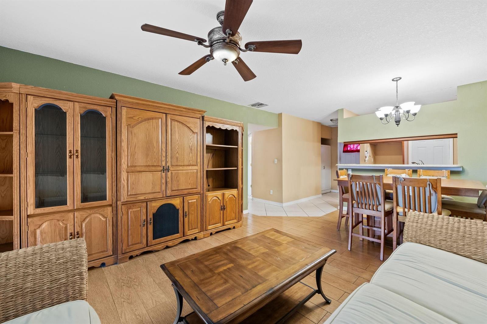5151 W Oakland Park Boulevard # 309, Lauderdale Lakes FL 33313 photo 2