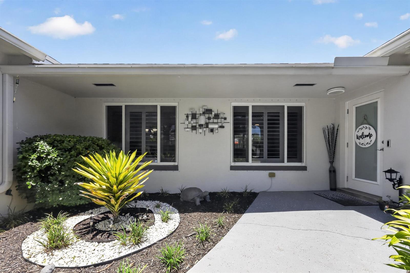 311 NW 93rd Terrace, Pembroke Pines FL 33024 photo 3