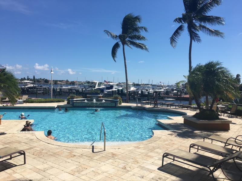 117 Yacht Club Way # 307, Hypoluxo FL 33462 photo 2