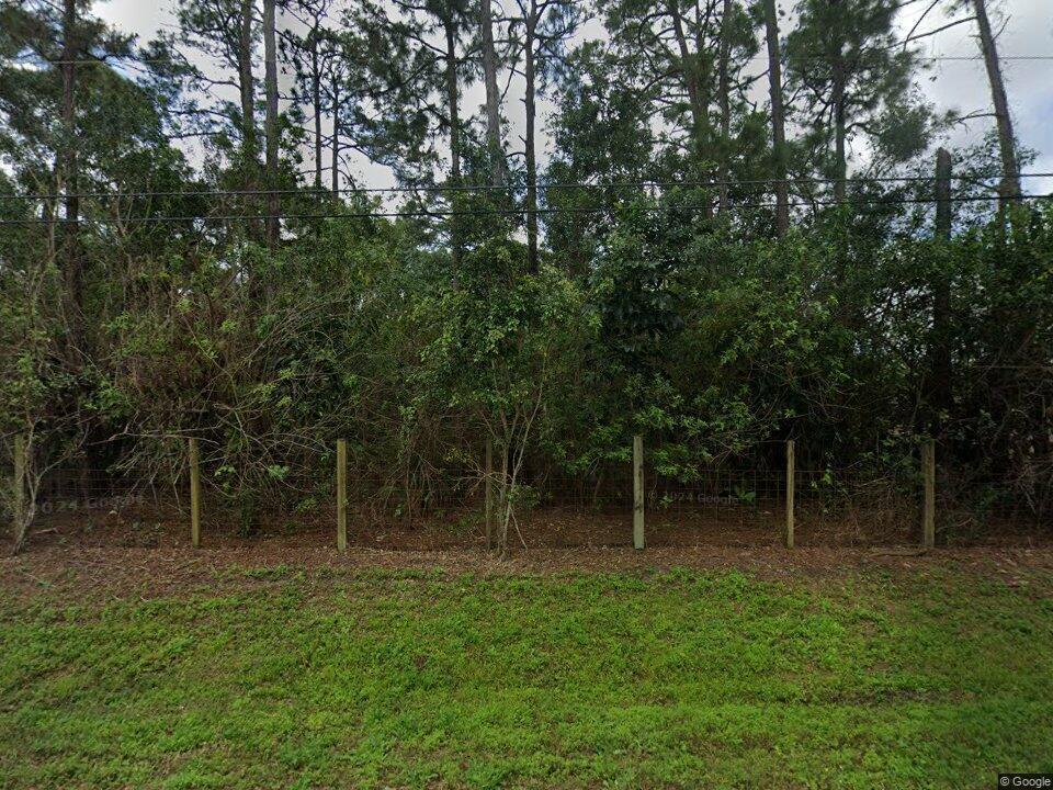 15662 N 71st Pl Place N, FL 33470