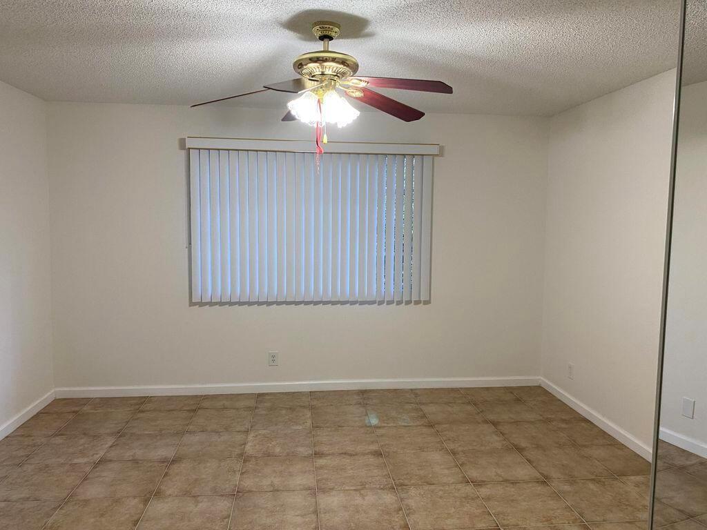 925 Imperial Lake Road, West Palm Beach FL 33413 photo 5