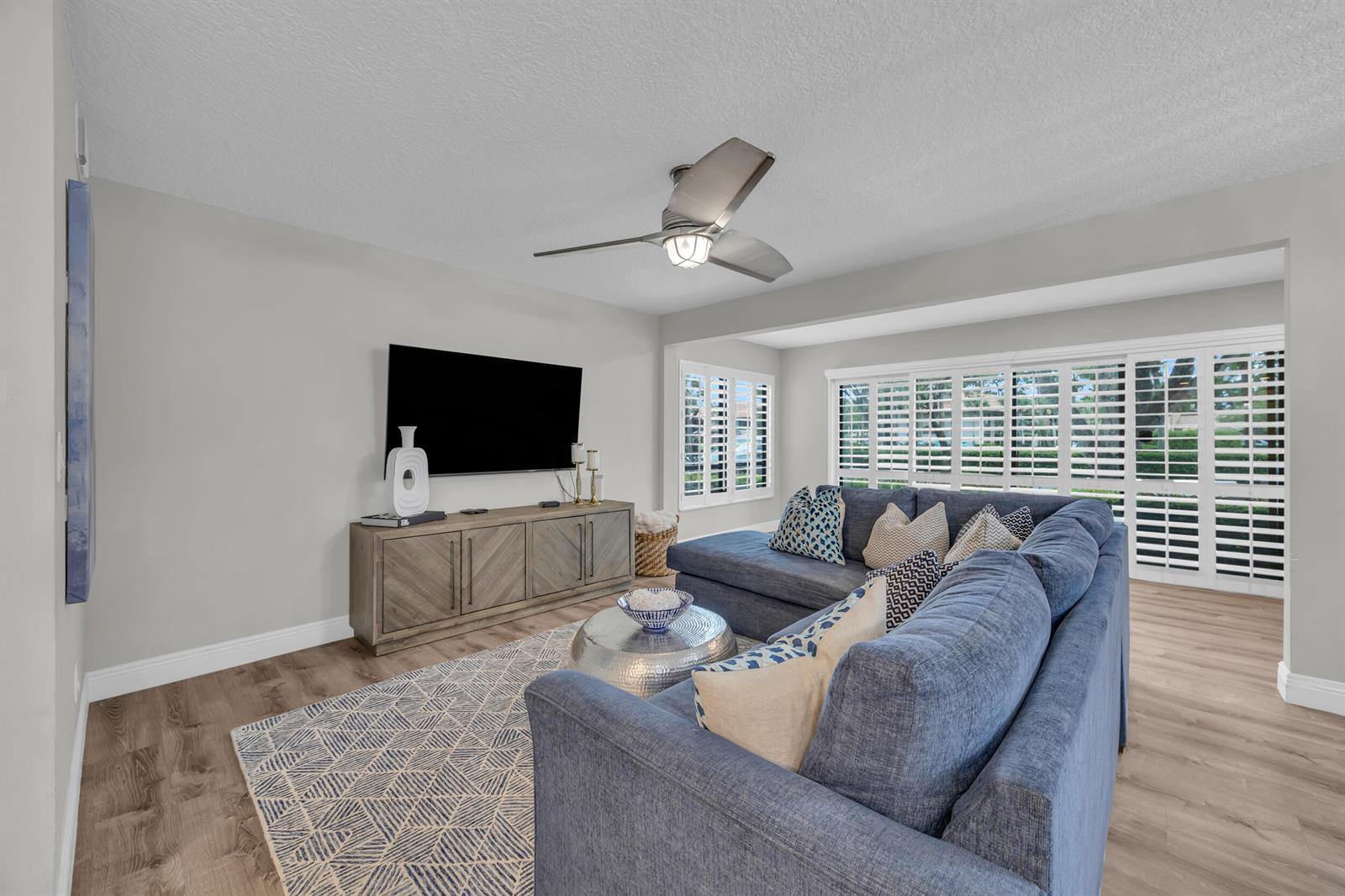 1105 Duncan Circle # 104, Palm Beach Gardens FL 33418 photo 5