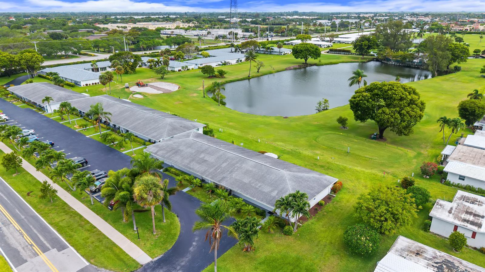 2017 SW Golf Lane # 113, Boynton Beach FL 33426 photo 2