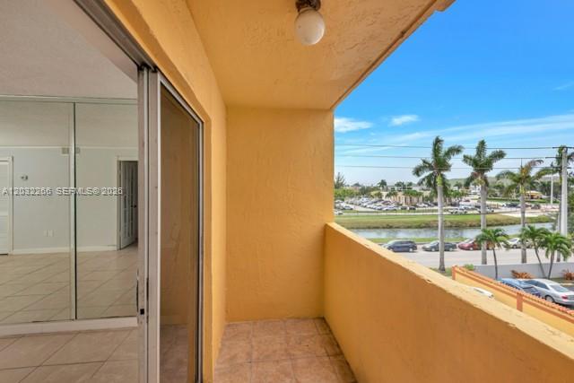 2735 W 52nd St # 402, Hialeah FL 33016 photo 5