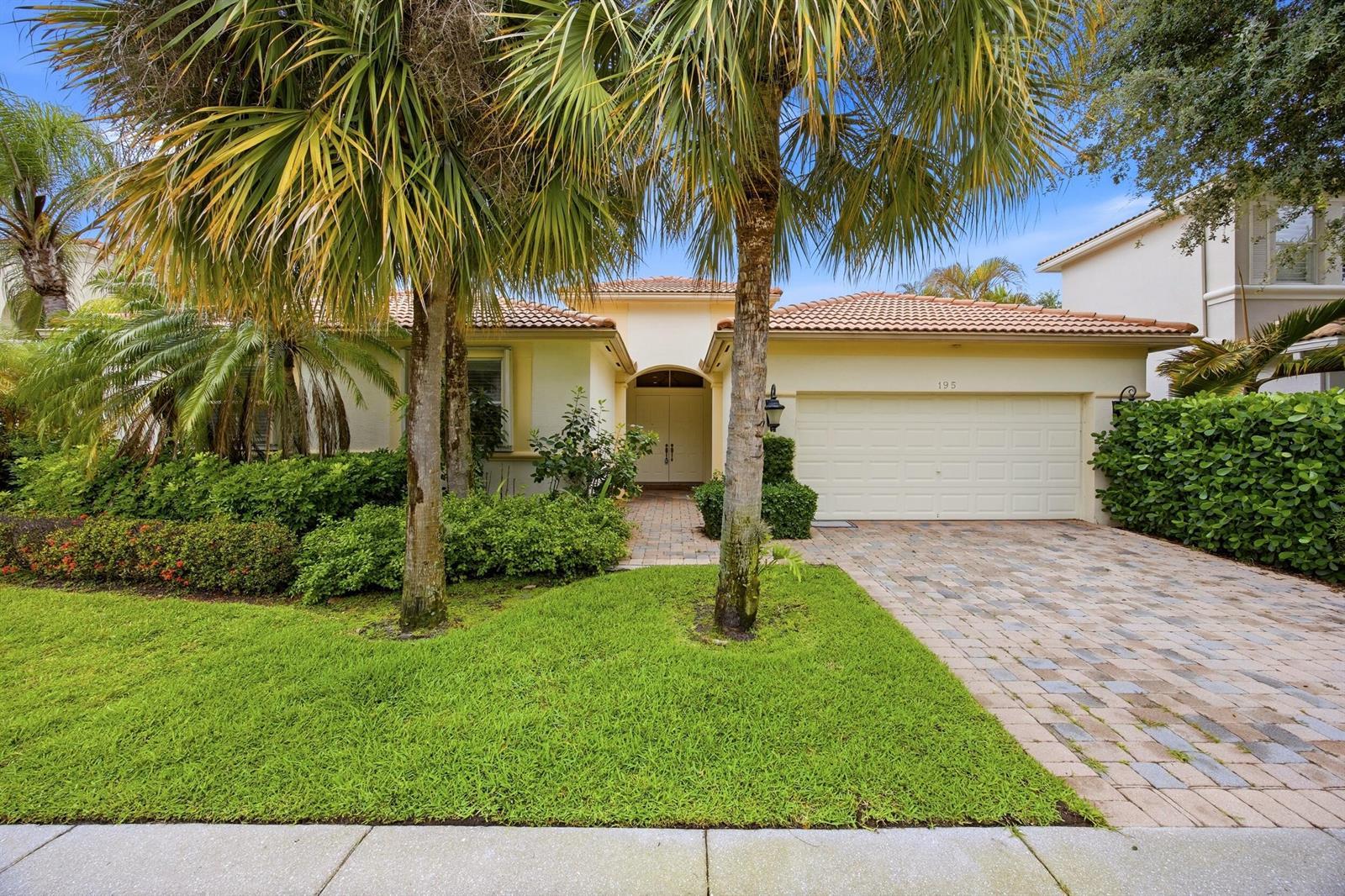 195 Sedona Way, Palm Beach Gardens FL 33418