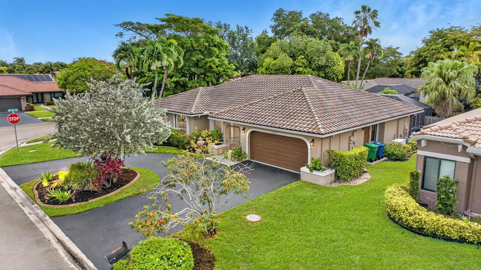 5375 NW 65th Terrace, Coral Springs FL 33067 photo 2