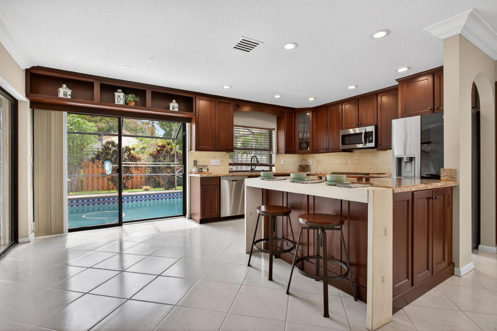 5375 NW 65th Terrace, Coral Springs FL 33067 photo 5