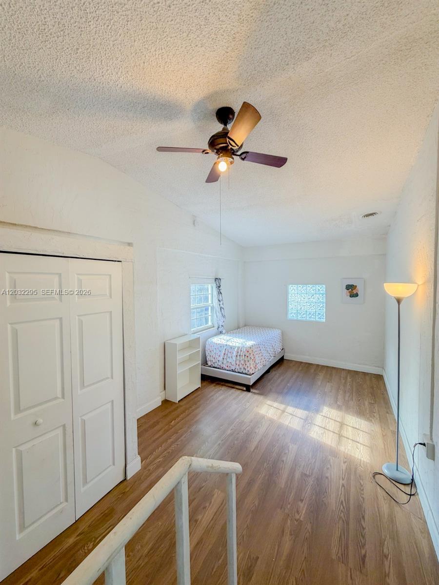 2740 Dewey St, Hollywood FL 33020 photo 5