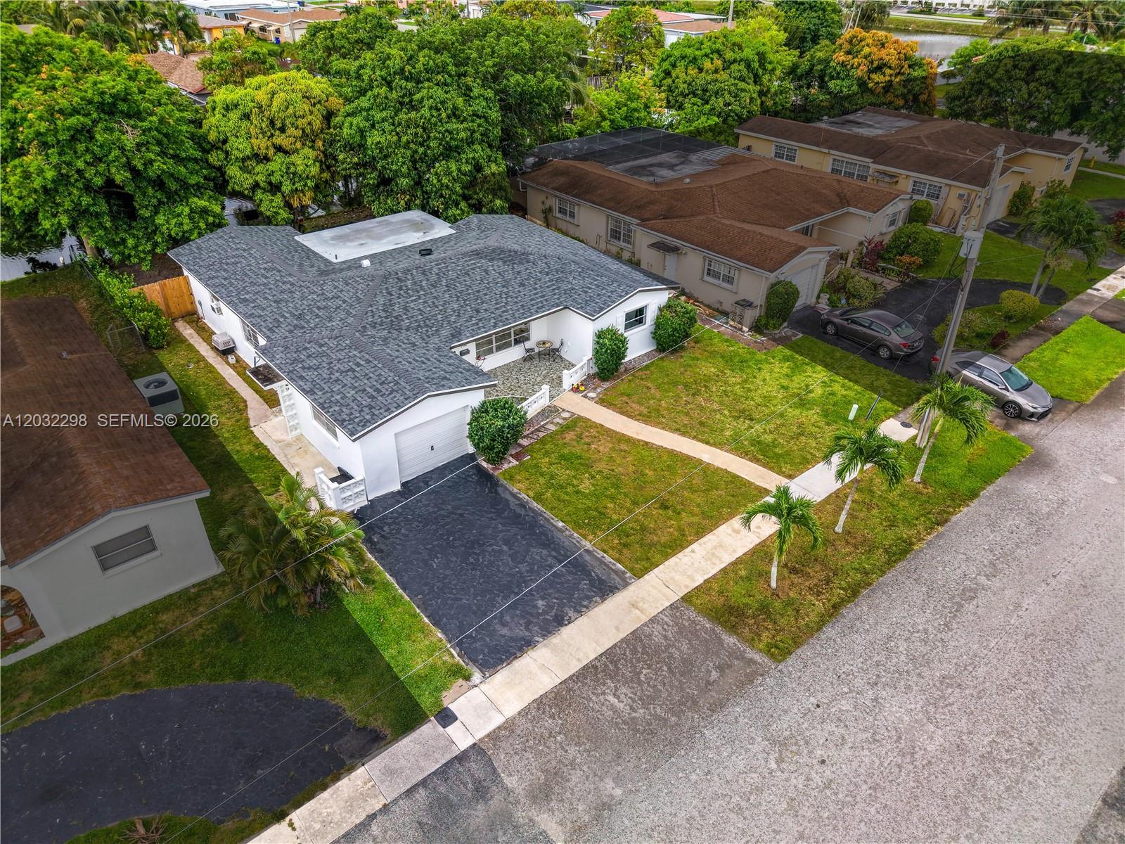 3940 NW 47th Ave, Lauderdale Lakes FL 33319 photo 2