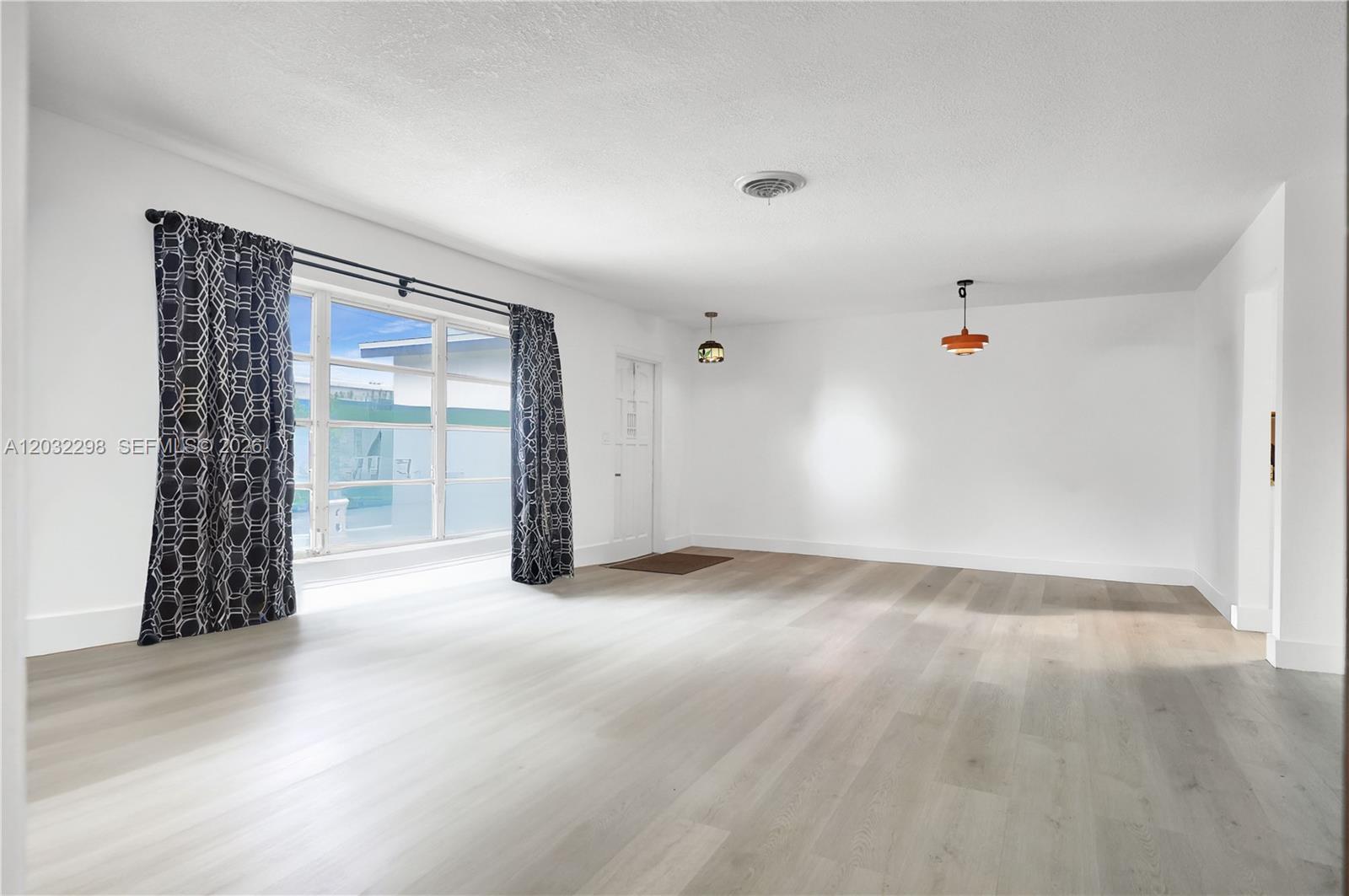 3940 NW 47th Ave, Lauderdale Lakes FL 33319 photo 4