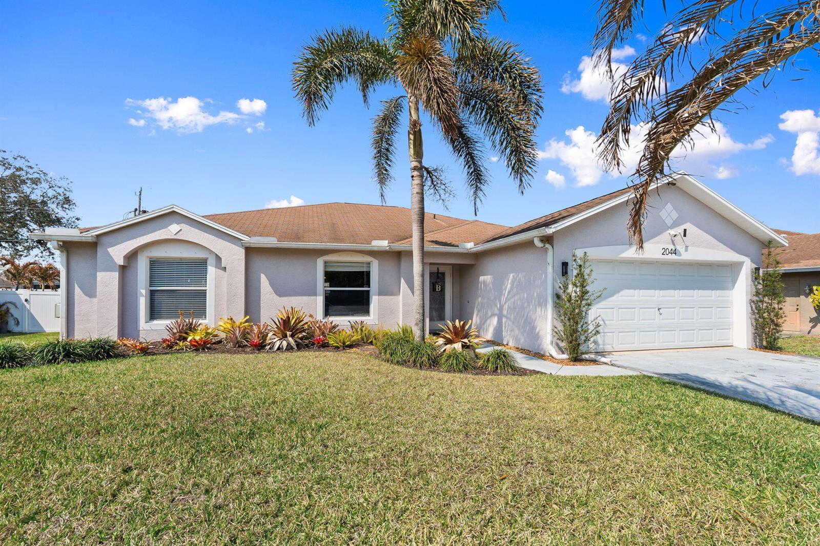 2044 SW Brevity Terrace, Port St. Lucie FL 34953