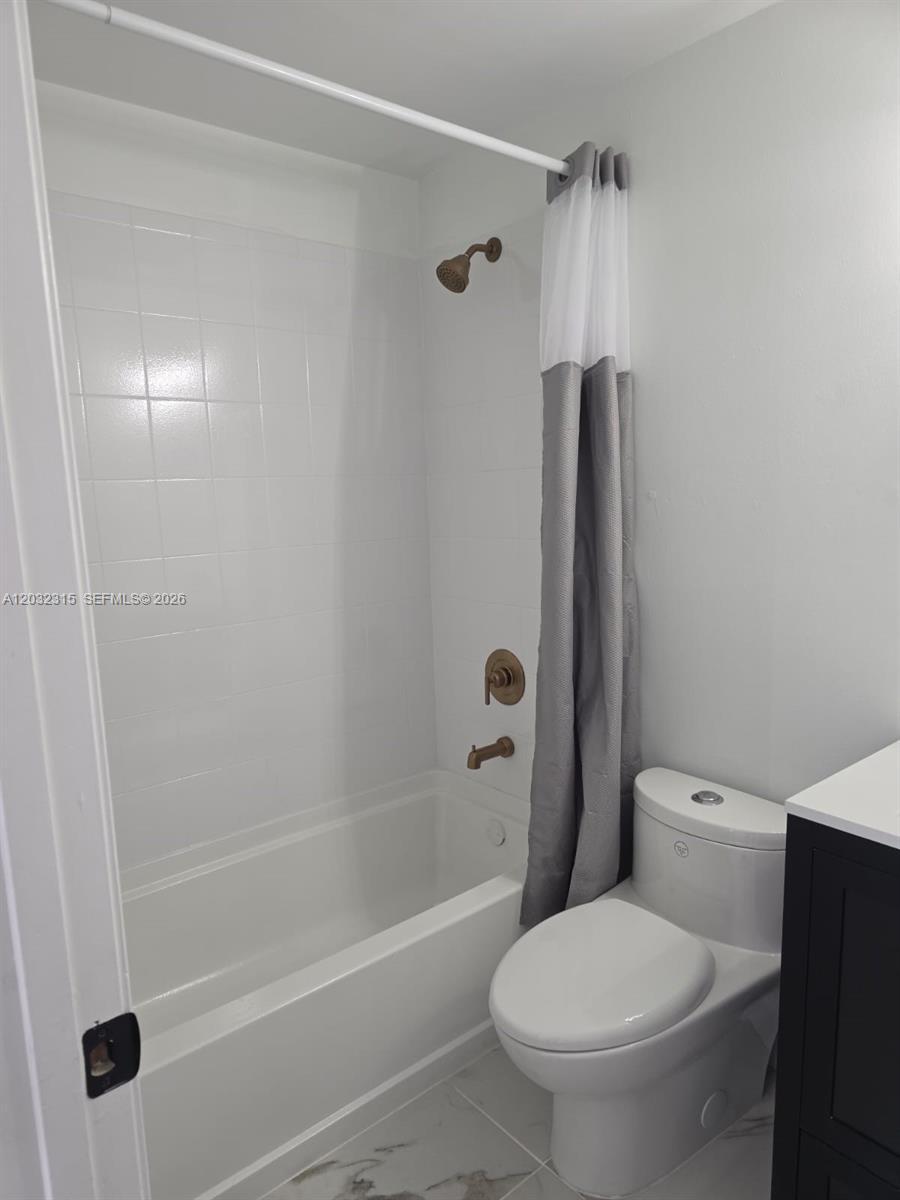 1 Simonton Cir # 1, Weston FL 33326 photo 5