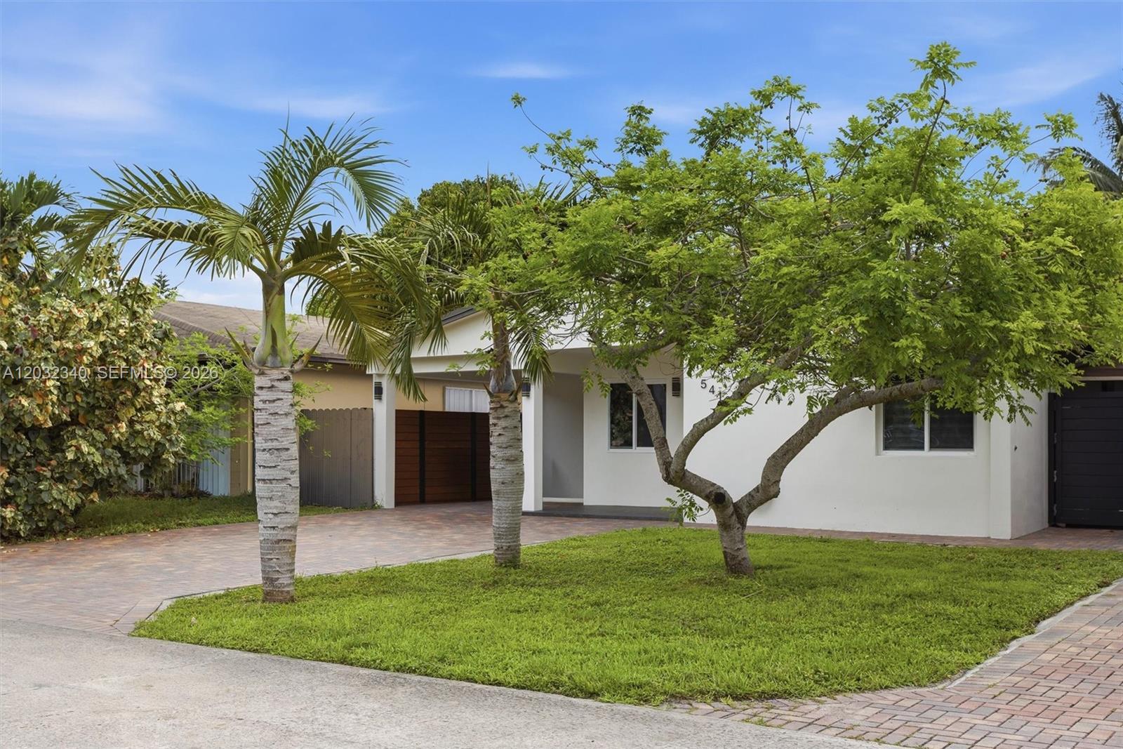 5412 NW 192nd Ln, Miami Gardens FL 33055 photo 2