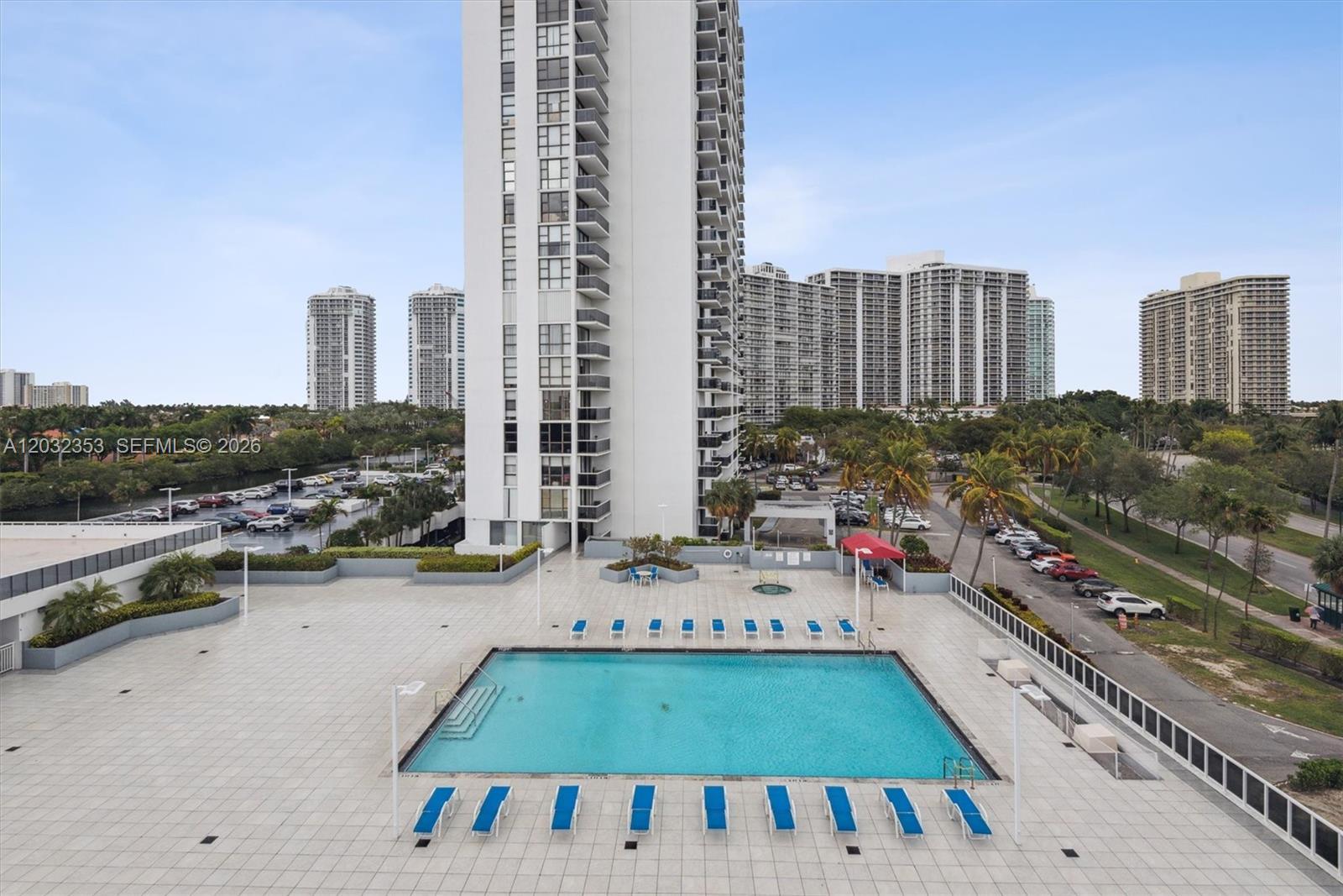 3625 N Country Club Dr # 603, Aventura FL 33180 photo 3