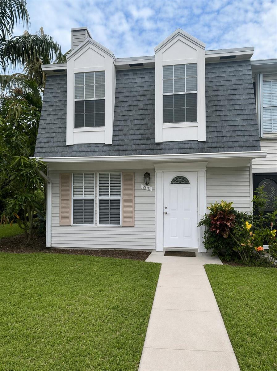 200 Old English Drive, Jupiter FL 33458 photo 2