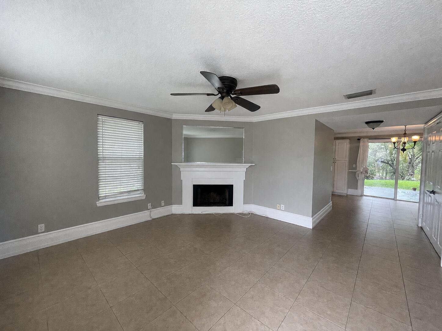 200 Old English Drive, Jupiter FL 33458 photo 3