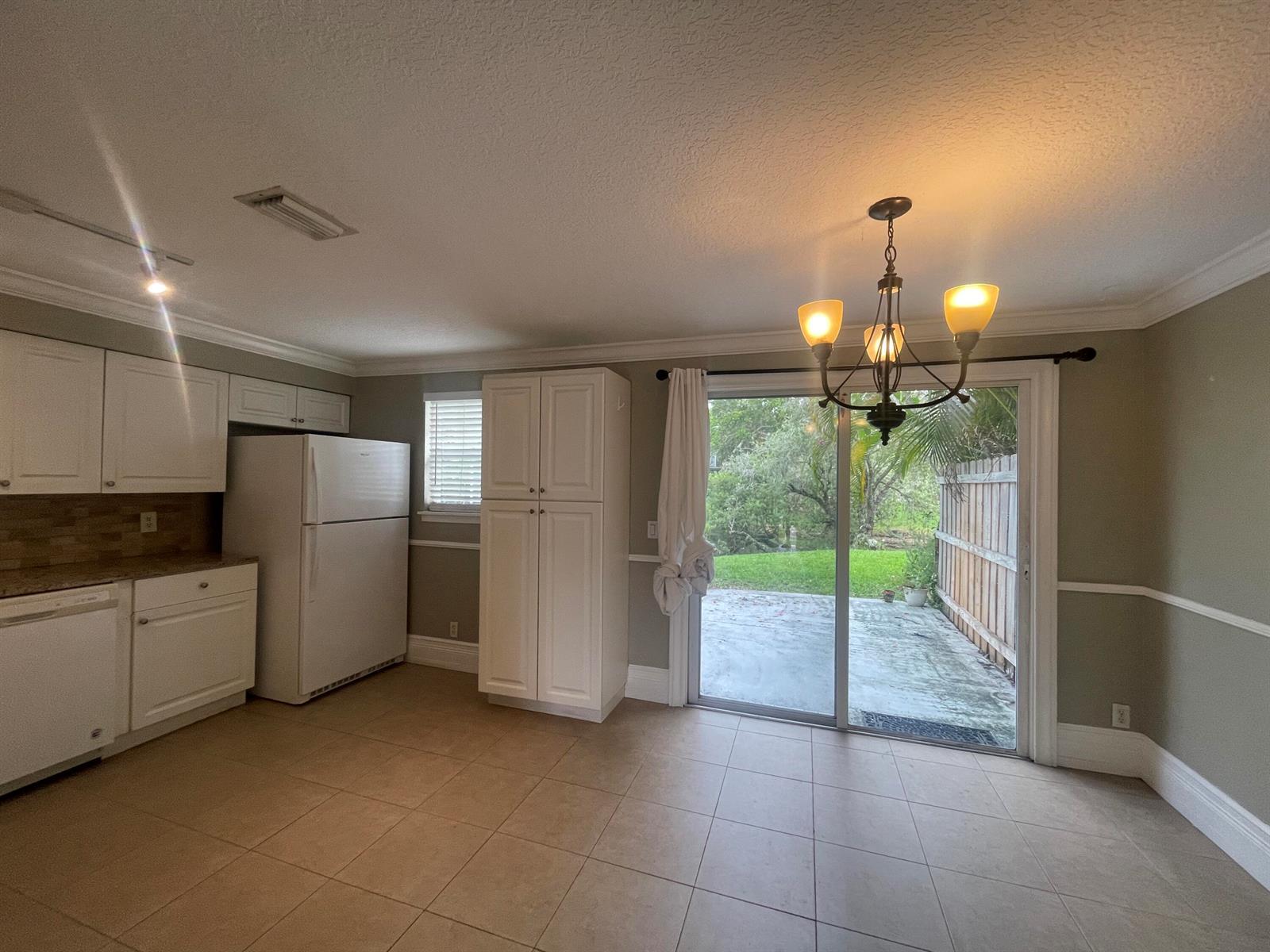 200 Old English Drive, Jupiter FL 33458 photo 4