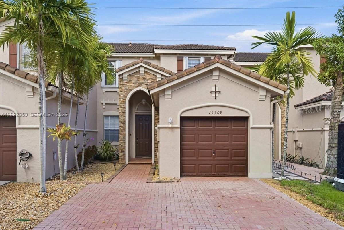 15369 SW 8th Ln, Miami FL 33194 photo 2