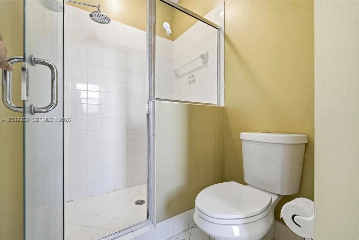 15369 SW 8th Ln, Miami FL 33194 photo 3