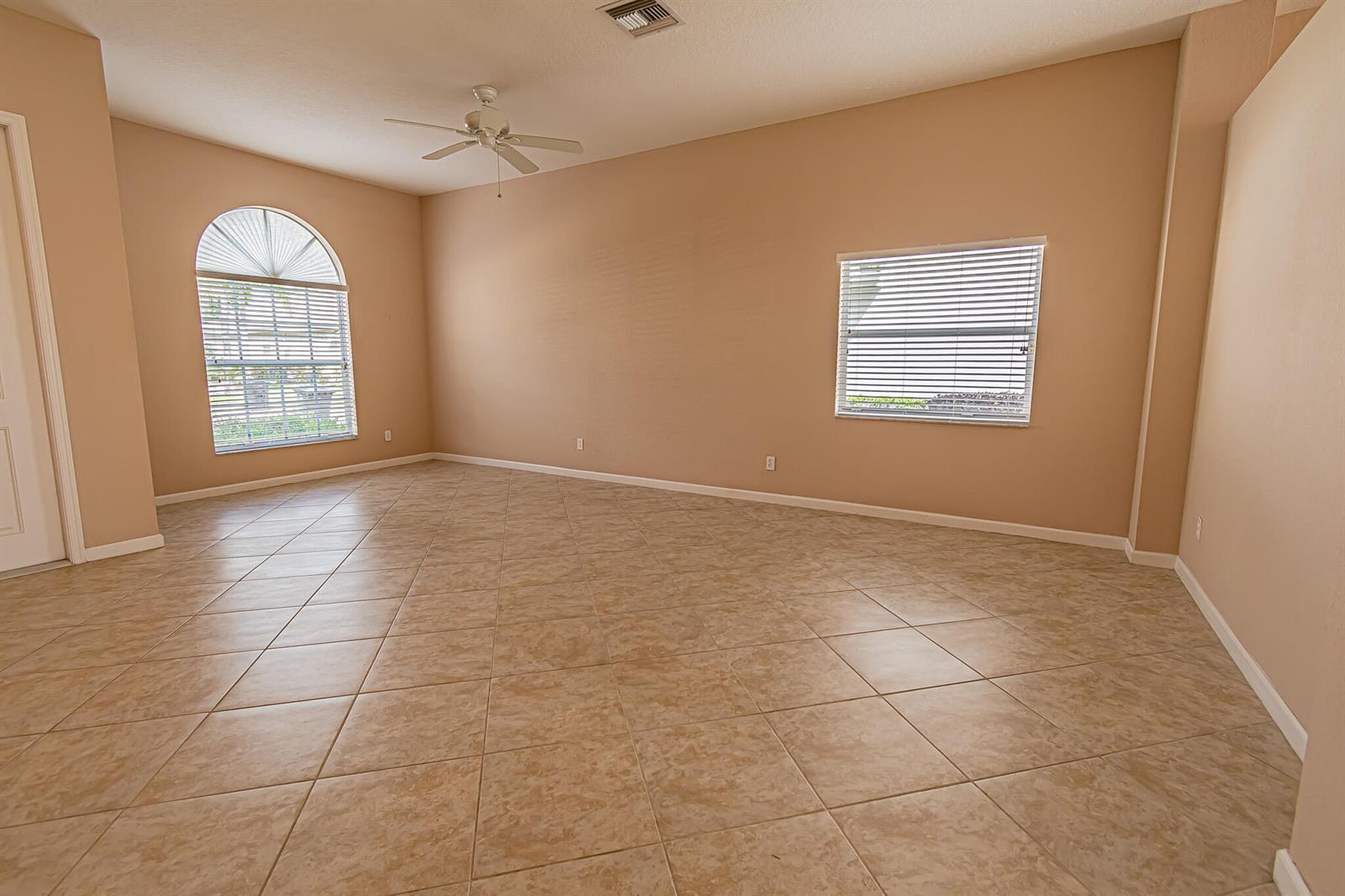 11500 SW Glengarry Court, Port St. Lucie FL 34987 photo 3