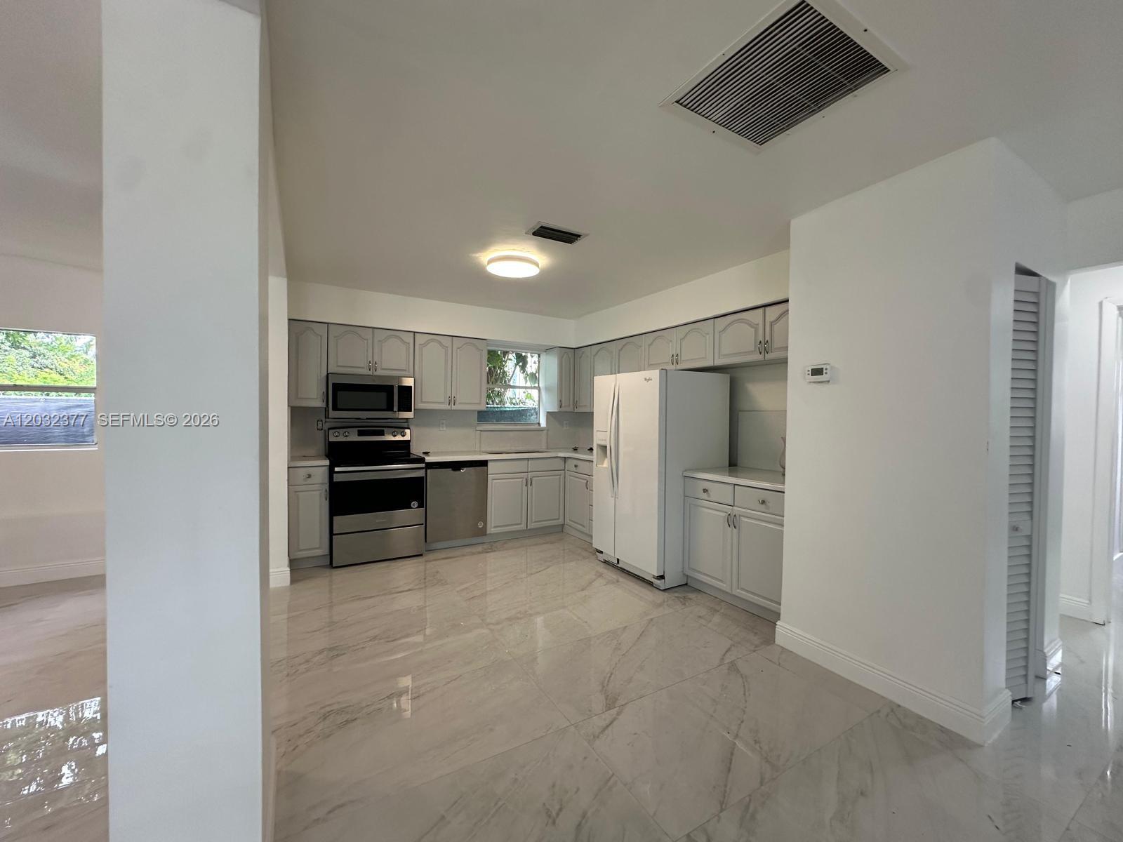 30245 SW 198th Ave, Homestead FL 33030 photo 2