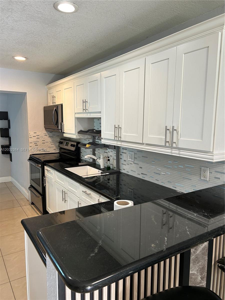 633 E 22nd St, Hialeah FL 33013 photo 5