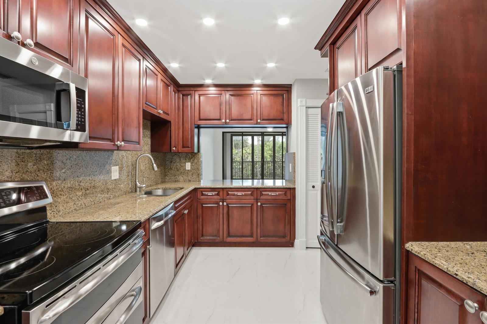 220 Lake Drive # 206, Palm Beach Shores FL 33404 photo 4
