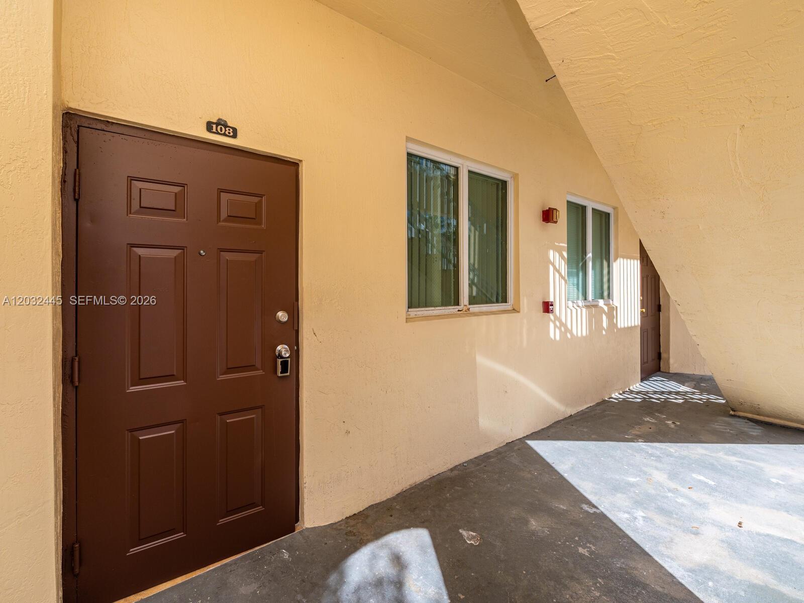 1663 SE 27th Dr # 108, Homestead FL 33035 photo 4