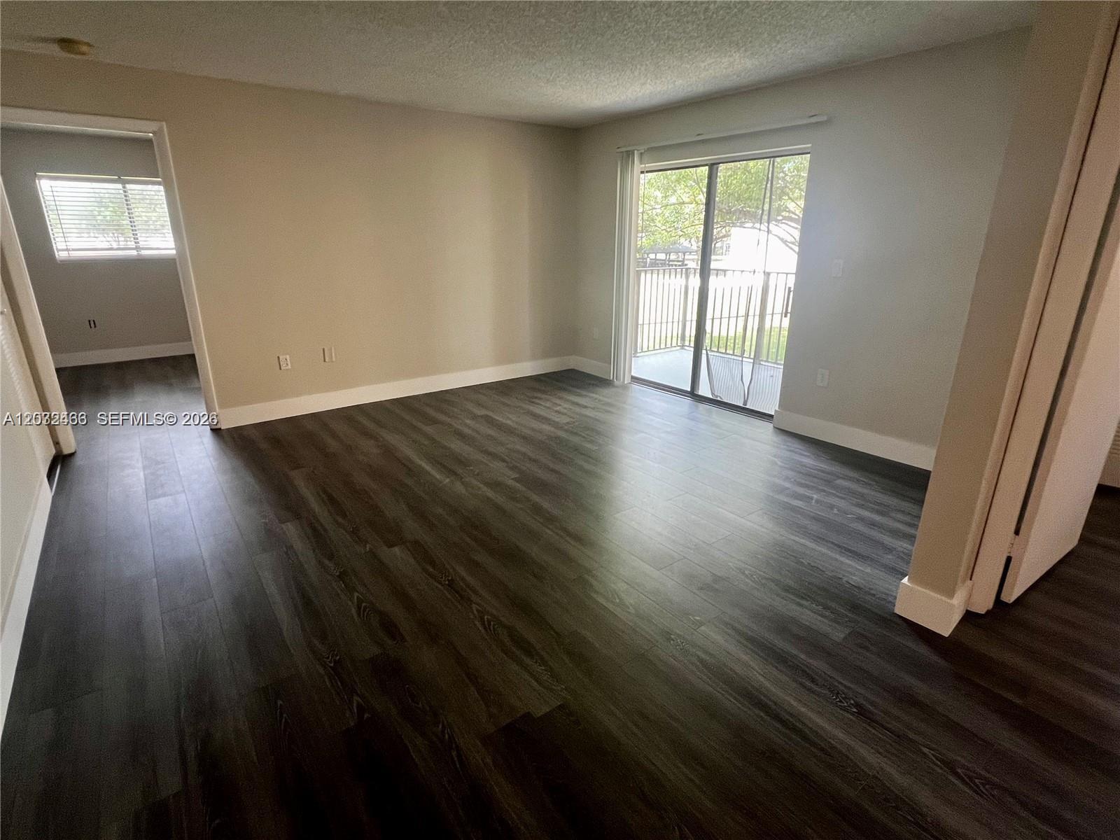 350 W Palm Cir W # 203, Pembroke Pines FL 33025 photo 3