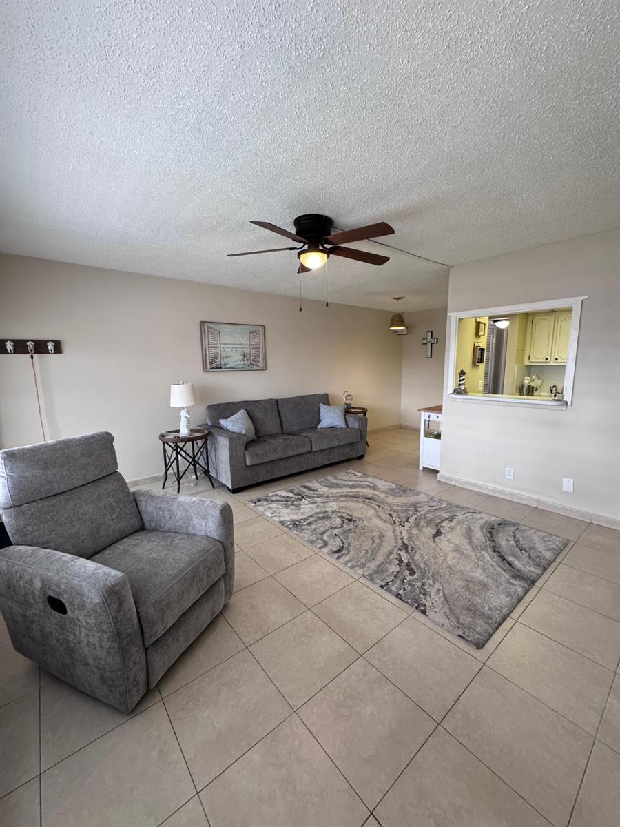 16 Sussex A # 16, West Palm Beach FL 33417