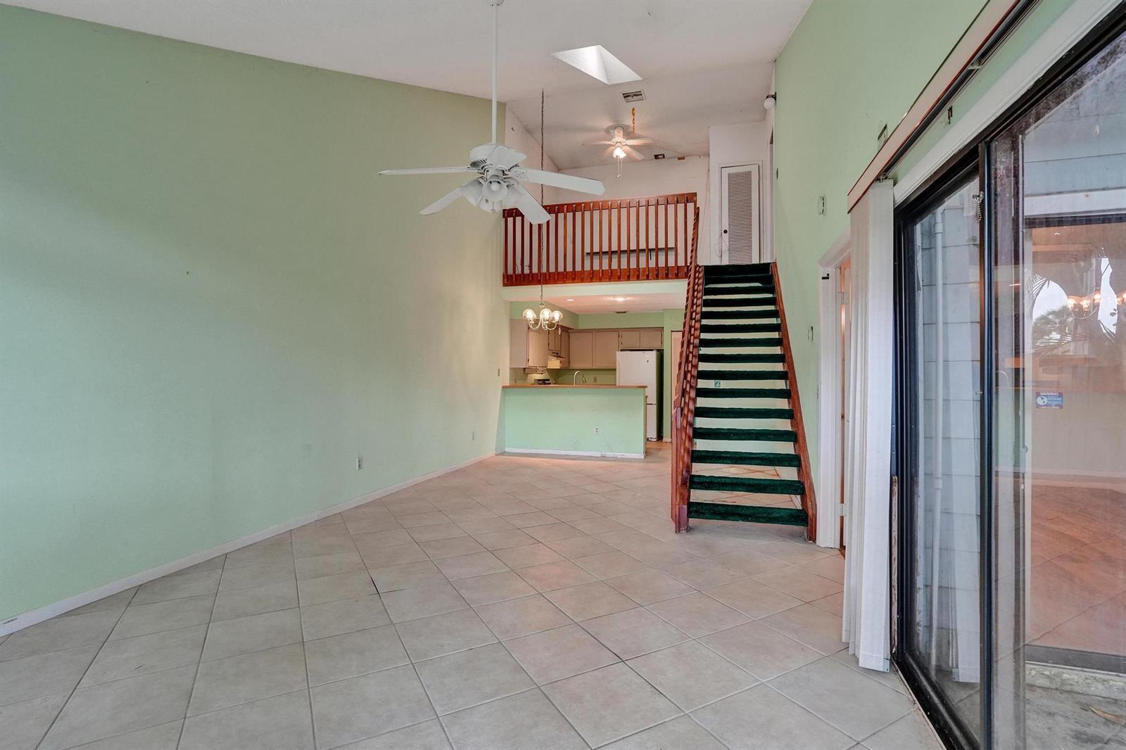 2027 Winners Circle, North Lauderdale FL 33068 photo 3