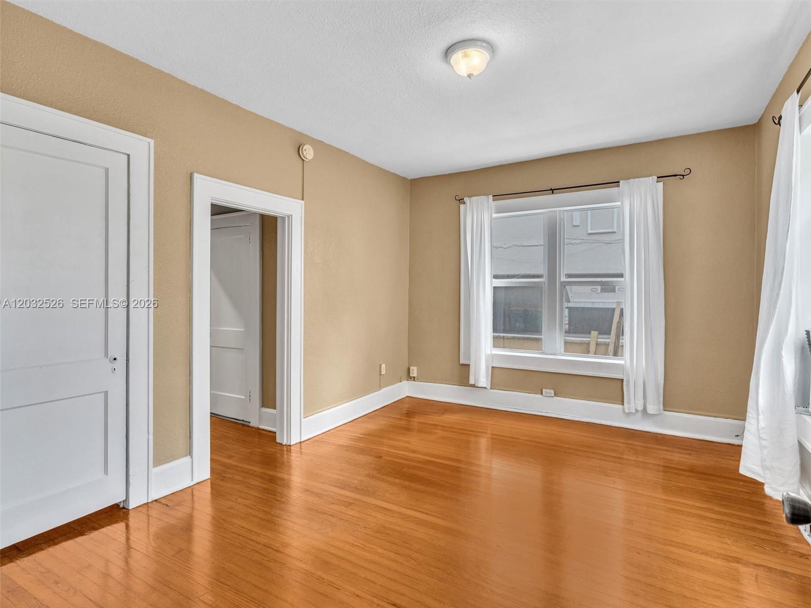 124 Mendoza Ave # 6, Coral Gables FL 33134 photo 3