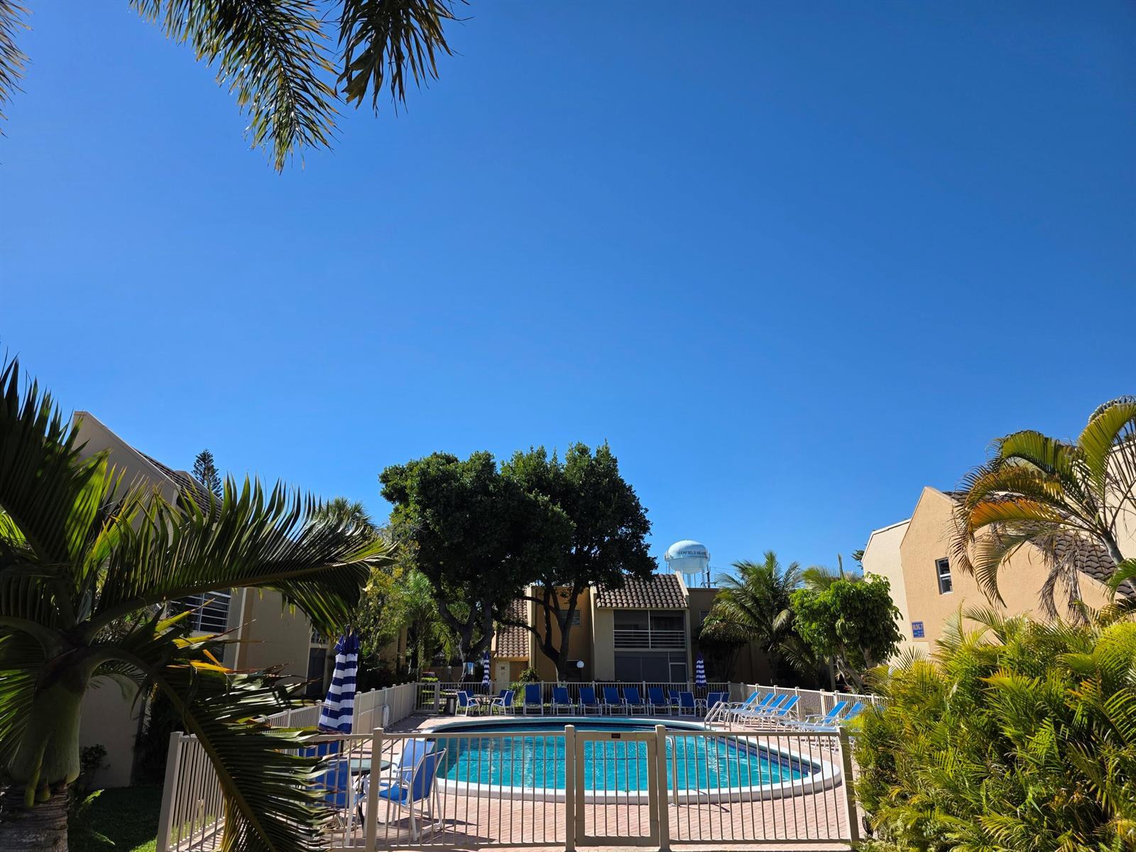 959 SE 2nd Avenue # 101, Deerfield Beach FL 33441 photo 2