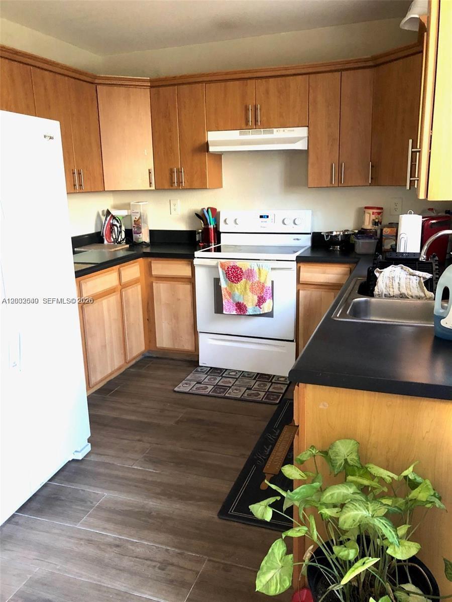 2090 NE 167th St # 112, North Miami Beach FL 33162 photo 5