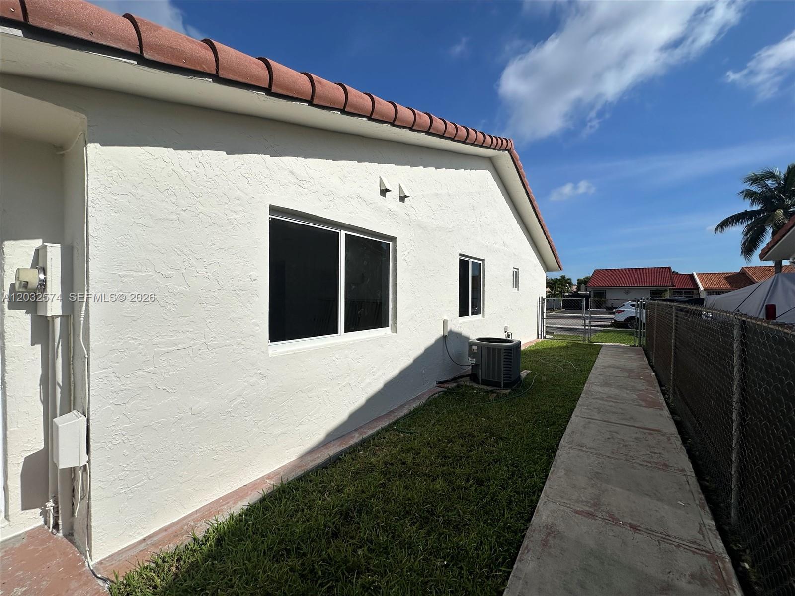 11430 SW 5th Ter # 0, Sweetwater FL 33174 photo 5