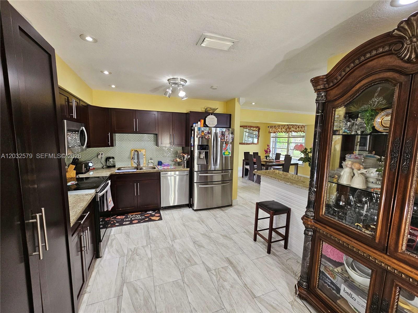 7470 Polk St, Hollywood FL 33024 photo 5