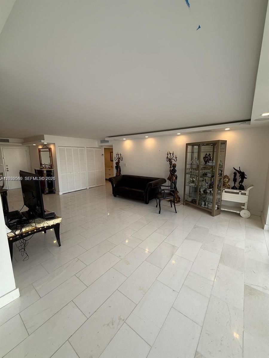 Sunny Isles Beach, FL 33160 photo 4