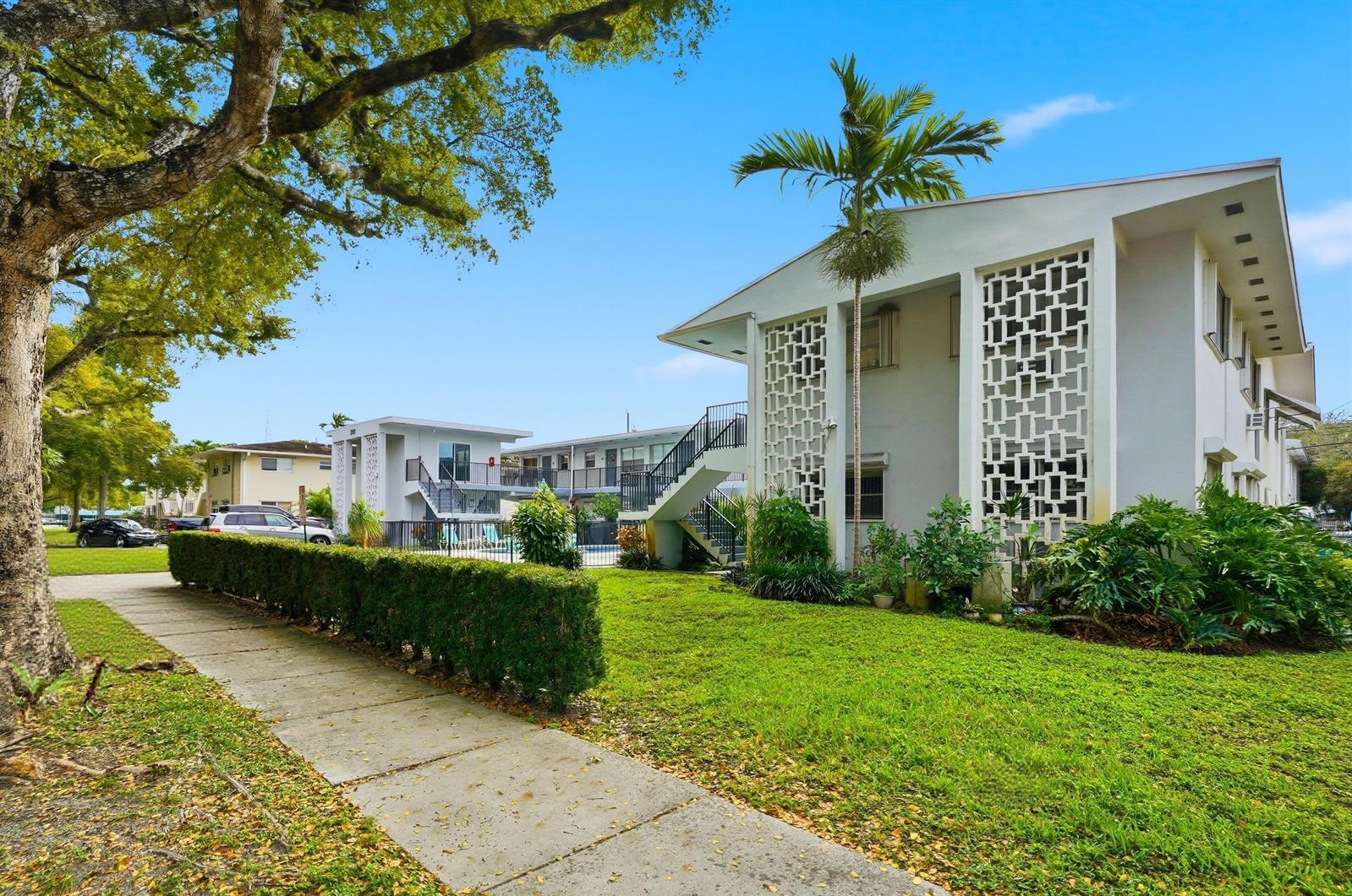 3510 Harrison Street # 4, Hollywood FL 33021 photo 2