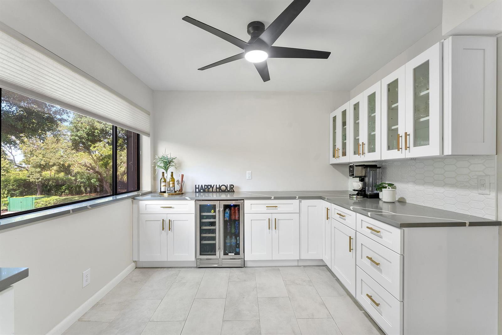 11230 Green Lake Drive # 204, Boynton Beach FL 33437 photo 3