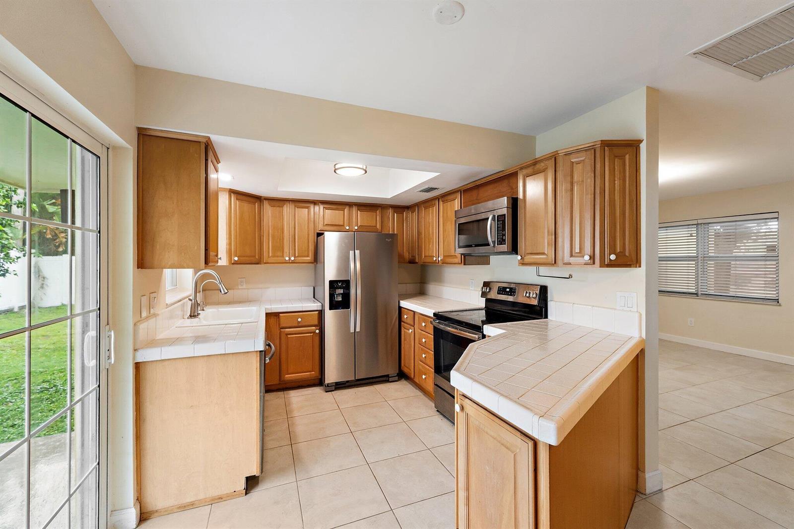 678 Riverside Drive, Palm Beach Gardens FL 33410 photo 5