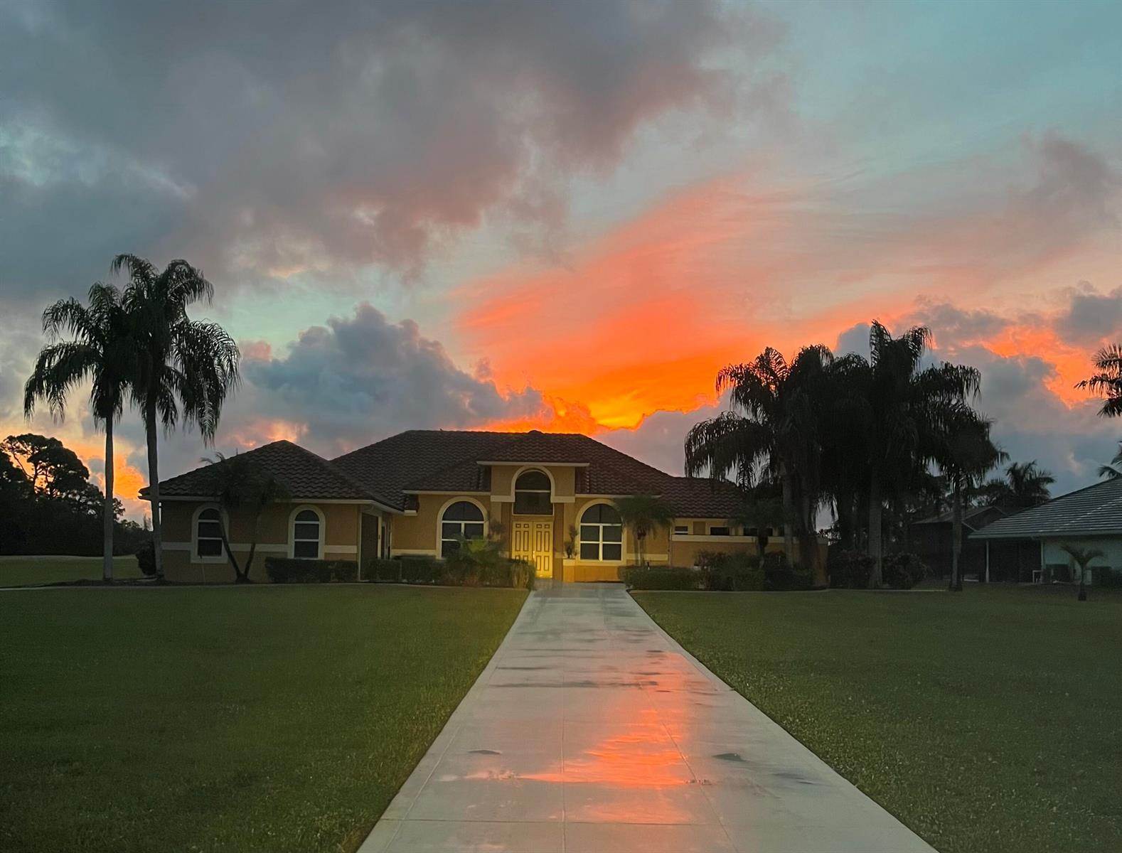 8030 Woodsmuir Drive, Palm Beach Gardens FL 33412 photo 2