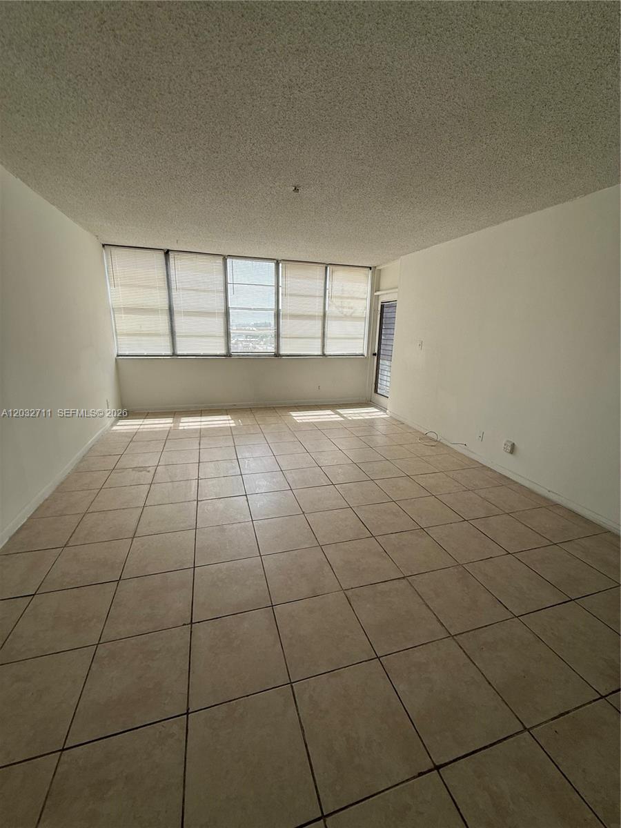 2025 NE 164th St # 812, North Miami Beach FL 33162 photo 5