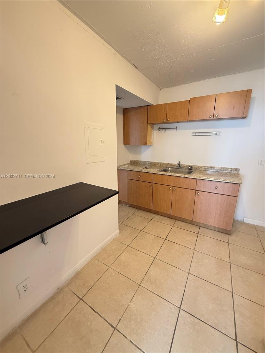 2025 NE 164th St # 812, North Miami Beach FL 33162 photo 4