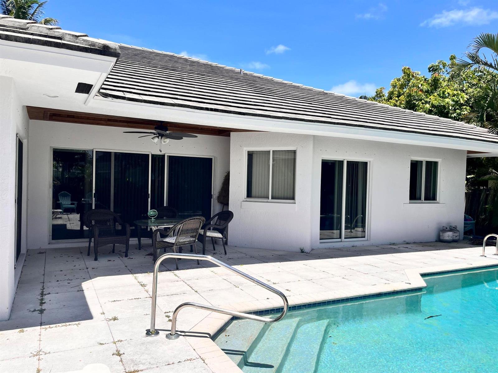 2841 SW 4th Street, Boynton Beach FL 33435 photo 3