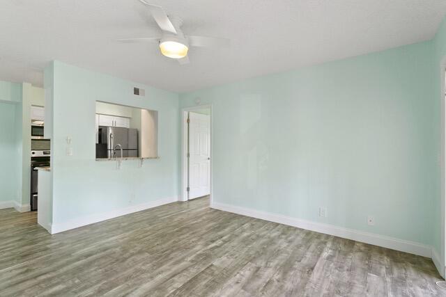 6479 Chasewood Drive # B, Jupiter FL 33458 photo 2