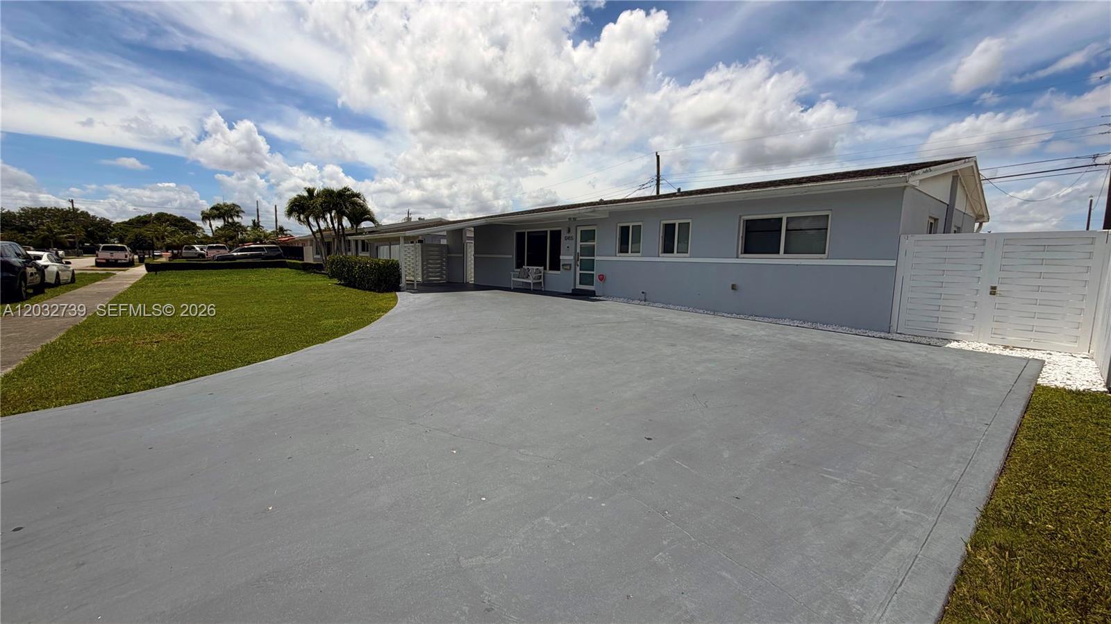 10455 SW 42nd Ter, Miami FL 33165 photo 2