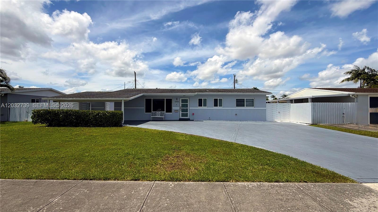 10455 SW 42nd Ter, Miami FL 33165
