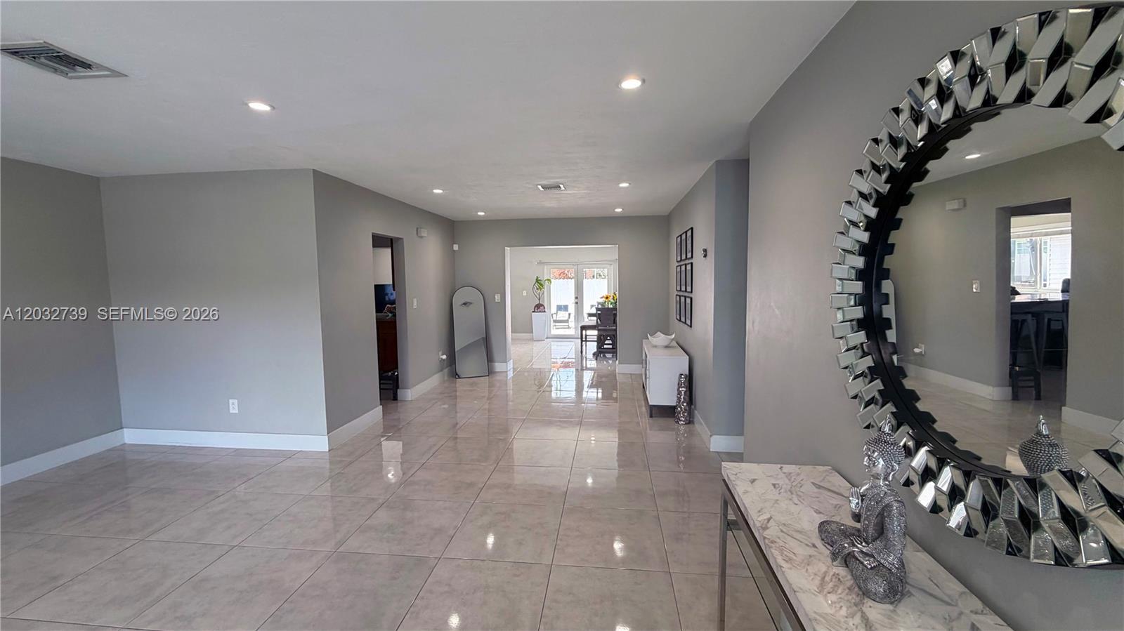 10455 SW 42nd Ter, Miami FL 33165 photo 5