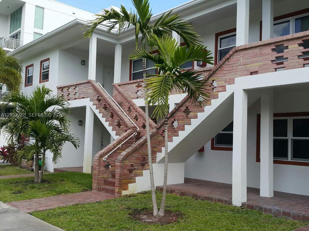 901 SE 2nd Ct # 3, Fort Lauderdale FL 33301 photo 2