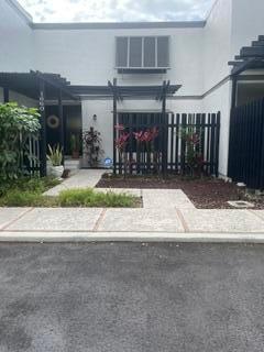 1660 W Golfview Drive, Pembroke Pines FL 33026